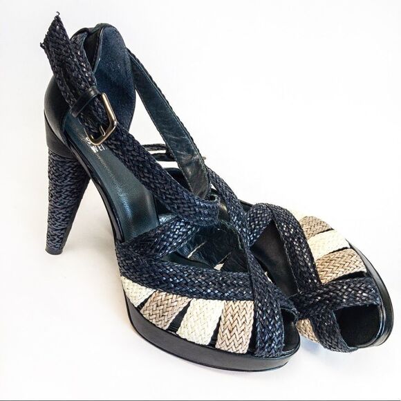 Stuart Weitzman Black Bradford Weave Heels Sz 7.5M - Picture 3 of 13